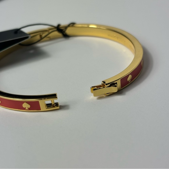 Kate Spade Coral Enamel and Gold Bracelet Spot the Spade - Picture 9 of 10